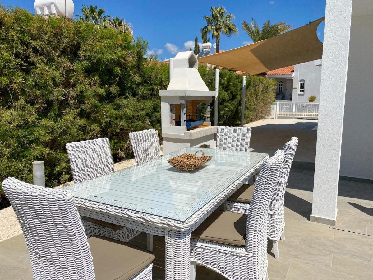 Luxury Villa Roma Near The Beach Coral Bay Luaran gambar